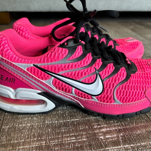 Nike Air Max Torch 4 Running Training Shoes Women's 8 M Pink - Picture 1 of 10